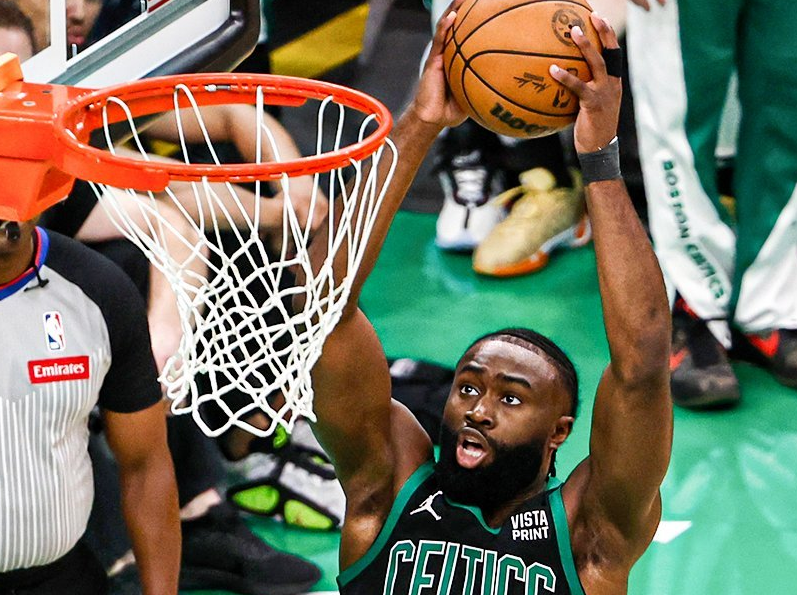 九游综合娱乐平台-NBA季后赛窗口期走向成谜，马赛单刀错失，压力陡增，细节决定成败(NBA历史防守一阵)